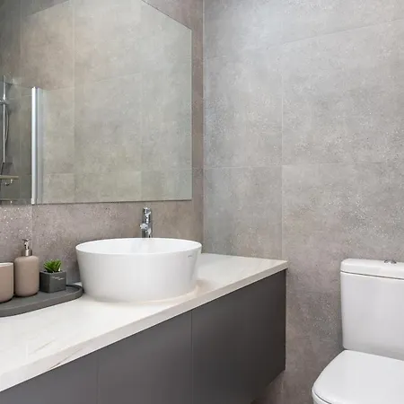 Villa Modern Poolside At Paphos *