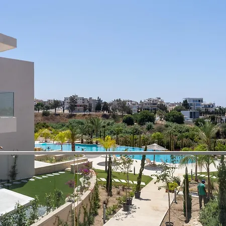 Villa Modern Poolside At Paphos Klorakas